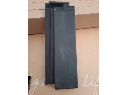 Tondach Polka 1/2 černá engoba