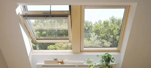 500 Kč na stínění k oknům VELUX
